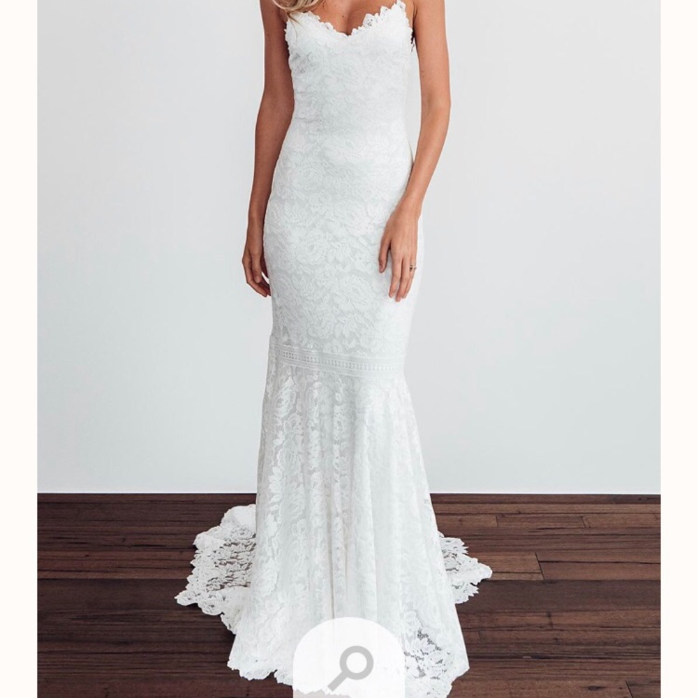 Grace Loves Lace Hart Gown. NEVER BEEN WORN!!